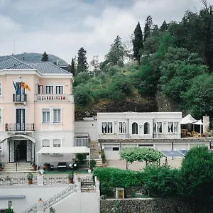 villa-lussana.hotelinveneto.com/