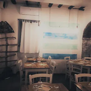 locanda-del-sole-nero.hotelitalianriviera.com/